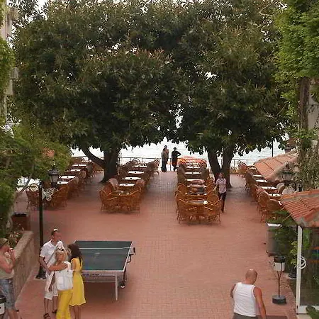 Floria Hotel 4*